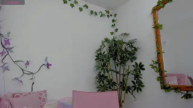 Snapshot of MarieTaylor_ chatting on July 8, 2026, 7:07 pm MarieTaylor online show from July 8, 2026, 7:07 pm