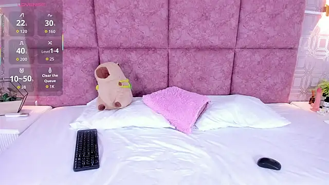 Snapshot of NathalieRoss1 chatting on February 3, 2026, 10:26 pm NathalieRoss1 online show from February 3, 2026, 10:26 pm