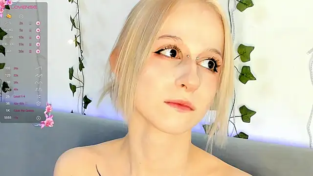 Annyme0w online show from December 5, 2025, 4:47 pm