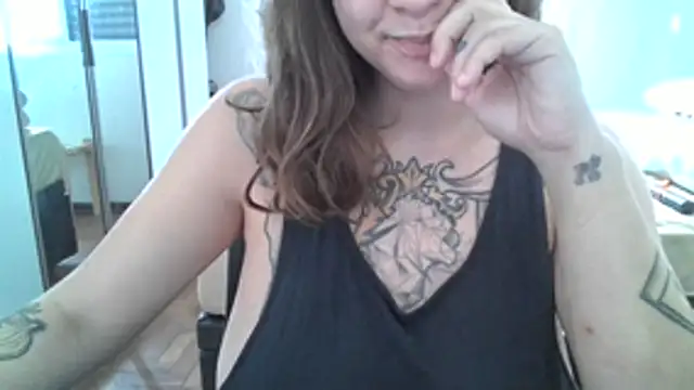 xxxluana online show from February 19, 2026, 2:46 pm