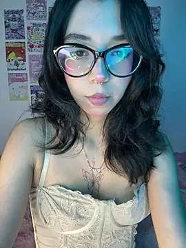 Valen-Foxx1 online show from February 3, 2026, 6:40 am