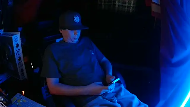 Bowerboi online show from December 3, 2025, 5:44 pm