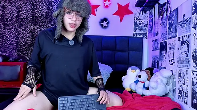 Apolo Ushi online show from November 23, 2025, 7:57 pm