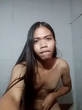 asian reyanxxx online show from November 23, 2025, 7:19 am