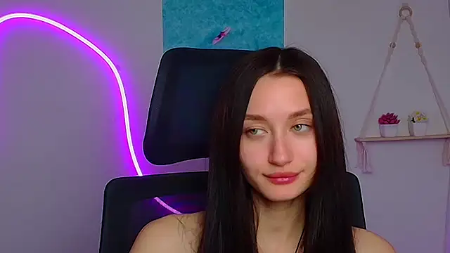 Stella XO online show from April 17, 2026, 7:06 pm