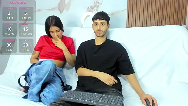 Snapshot of dracke_and_zara chatting on July 18, 2026, 1:04 pm dracke and zara online show from July 18, 2026, 1:04 pm