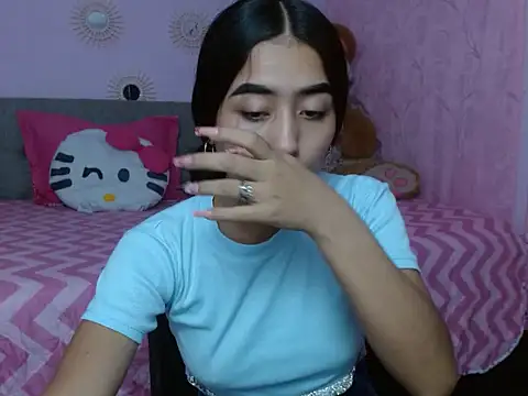 xoxo melany online show from November 25, 2025, 12:16 pm