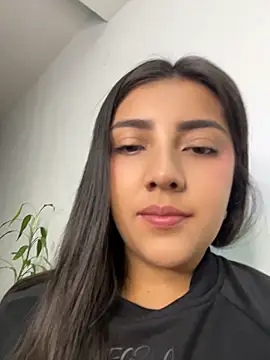Snapshot of Sammyy_torres chatting on June 25, 2026, 4:23 am Sammyy torres online show from June 25, 2026, 4:23 am
