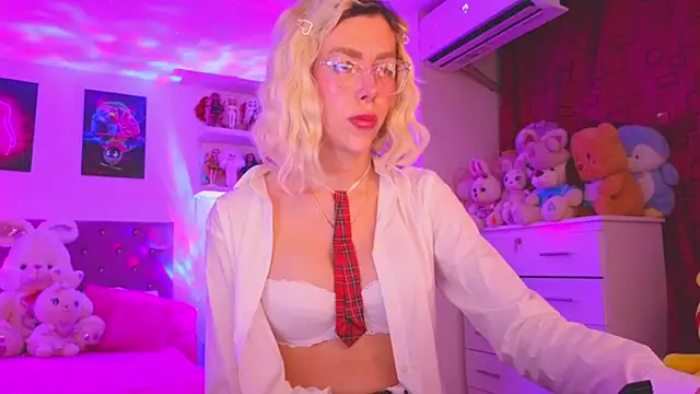 MadamBarbiee online show from November 26, 2025, 11:50 pm