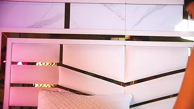 Snapshot of luciana_agudelo chatting on February 17, 2026, 7:09 pm luciana agudelo online show from February 17, 2026, 7:09 pm