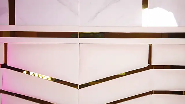 Snapshot of luciana_agudelo chatting on February 19, 2026, 7:10 pm luciana agudelo online show from February 19, 2026, 7:10 pm