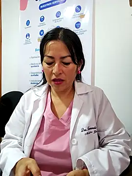 JustSamantha  online show from April 12, 2026, 11:26 am