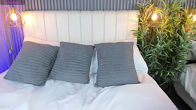 Snapshot of JulianaCord_ chatting on November 26, 2025, 6:03 am JulianaCord online show from November 26, 2025, 6:03 am