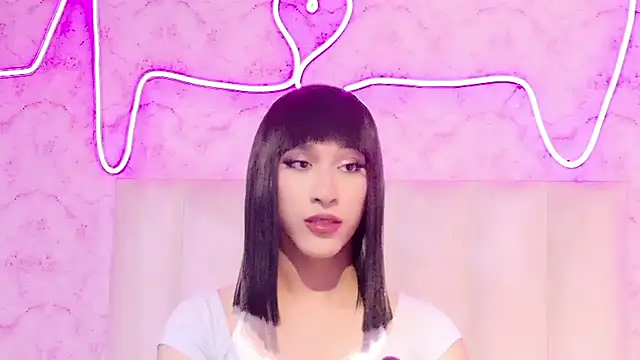 Atenea Mendoza online show from February 27, 2026, 7:25 pm