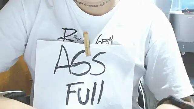 SLUT MESSY DIRTY online show from November 19, 2025, 9:59 pm