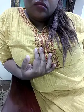 Snapshot of mamtha-tamil chatting on February 4, 2026, 3:40 pm mamtha-tamil online show from February 4, 2026, 3:40 pm