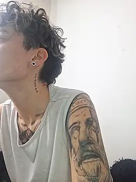 megan NL online show from December 4, 2025, 5:10 pm