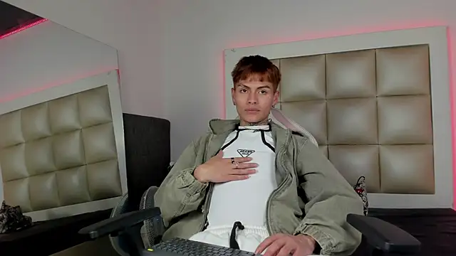 damian js online show from November 20, 2025, 4:12 am