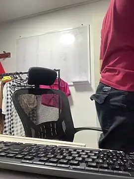 charlie bass online show from November 25, 2025, 6:02 am