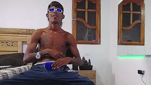 black boy22  online show from December 1, 2025, 2:49 am