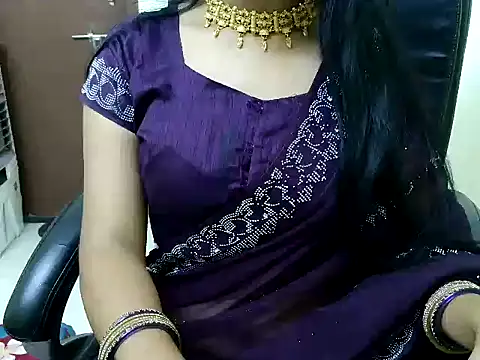 cute girl 81 online show from November 28, 2025, 11:57 am