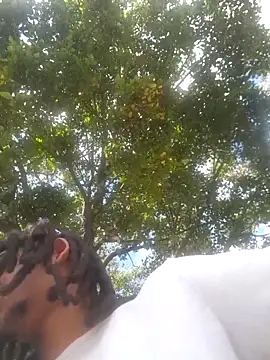 Eezxxx online show from March 24, 2026, 1:27 pm