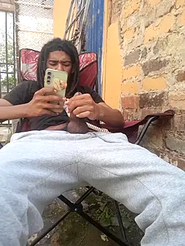 Eezxxx online show from March 26, 2026, 9:48 am