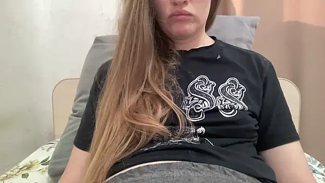 alisa kitcat online show from March 6, 2026, 7:38 am