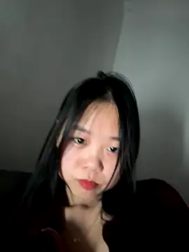 Kiee-lee online show from November 24, 2025, 7:02 pm