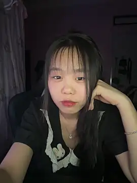 Snapshot of Kiee-lee chatting on April 22, 2026, 7:15 pm Kiee-lee online show from April 22, 2026, 7:15 pm