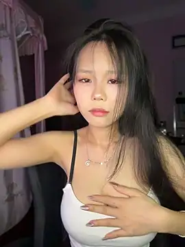 Snapshot of Kiee-lee chatting on June 10, 2026, 4:17 pm Kiee-lee online show from June 10, 2026, 4:17 pm
