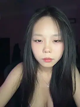 Kiee-lee online show from June 22, 2026, 2:03 pm