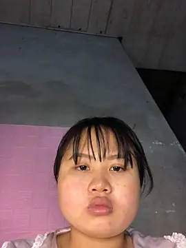 Snapshot of dovia-ba chatting on January 10, 2026, 12:34 am dovia-ba online show from January 10, 2026, 12:34 am