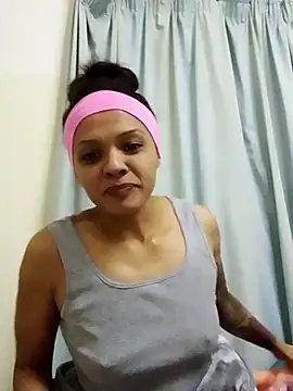 Snapshot of Cadence28 chatting on April 30, 2026, 6:25 pm Cadence28 online show from April 30, 2026, 6:25 pm