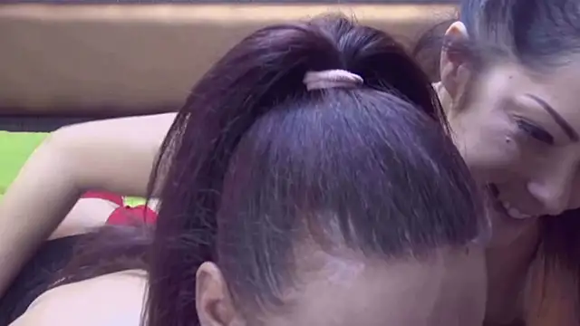 JasminAndAlyssa online show from November 28, 2025, 2:47 am