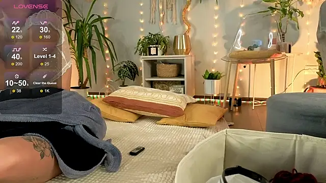 PureEllieX online show from April 20, 2026, 3:09 am