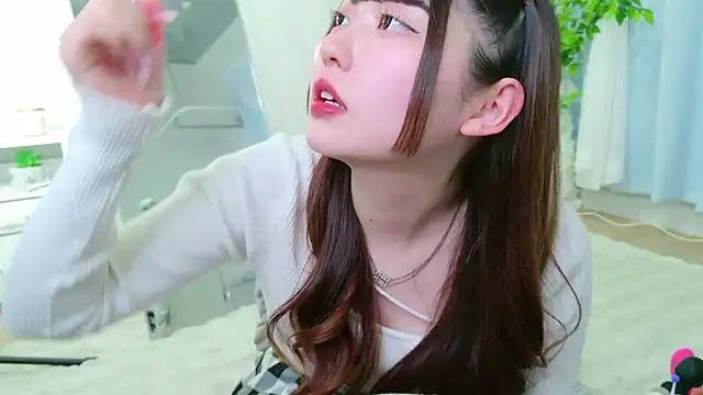  Sakura F online show from April 26, 2026, 4:04 pm