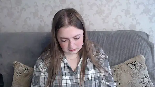GirlPlayer online show from June 13, 2026, 8:01 am