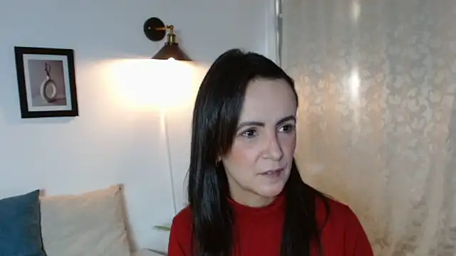 Juliana  lx online show from April 24, 2026, 2:19 pm