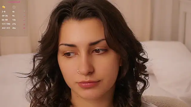 DovieMascall online show from December 1, 2025, 7:13 am