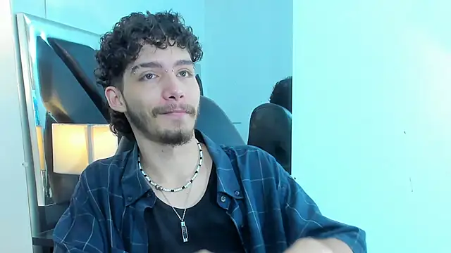 Snapshot of JojoBraando chatting on November 26, 2025, 10:44 pm JojoBraando online show from November 26, 2025, 10:44 pm