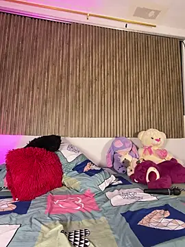 Hayley-Fox online show from March 8, 2026, 2:04 am