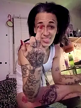 chaoticluvbug online show from February 8, 2026, 1:42 am