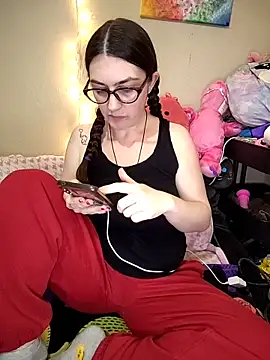 Snapshot of LaylaLucis chatting on February 26, 2026, 11:26 pm LaylaLucis online show from February 26, 2026, 11:26 pm