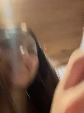 Yunaraa online show from February 18, 2026, 4:08 am