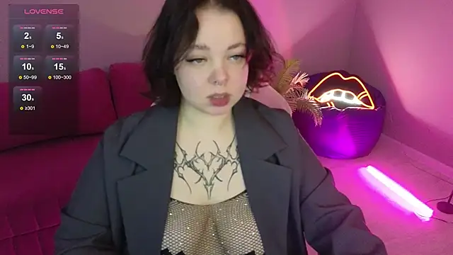 Vlada vv online show from December 4, 2025, 1:48 am