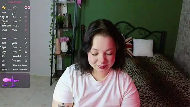 Snapshot of Vlada_vv chatting on April 9, 2026, 5:40 am Vlada vv online show from April 9, 2026, 5:40 am