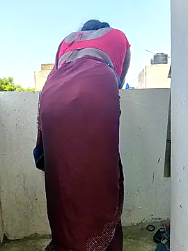 Desicouple1706 online show from April 12, 2026, 8:52 am