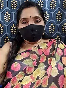 Soni-queen online show from November 21, 2025, 4:38 pm