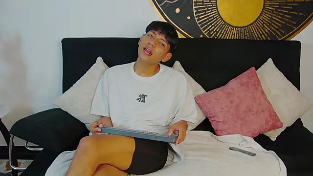 Liam Sinclair online show from February 17, 2026, 8:37 pm